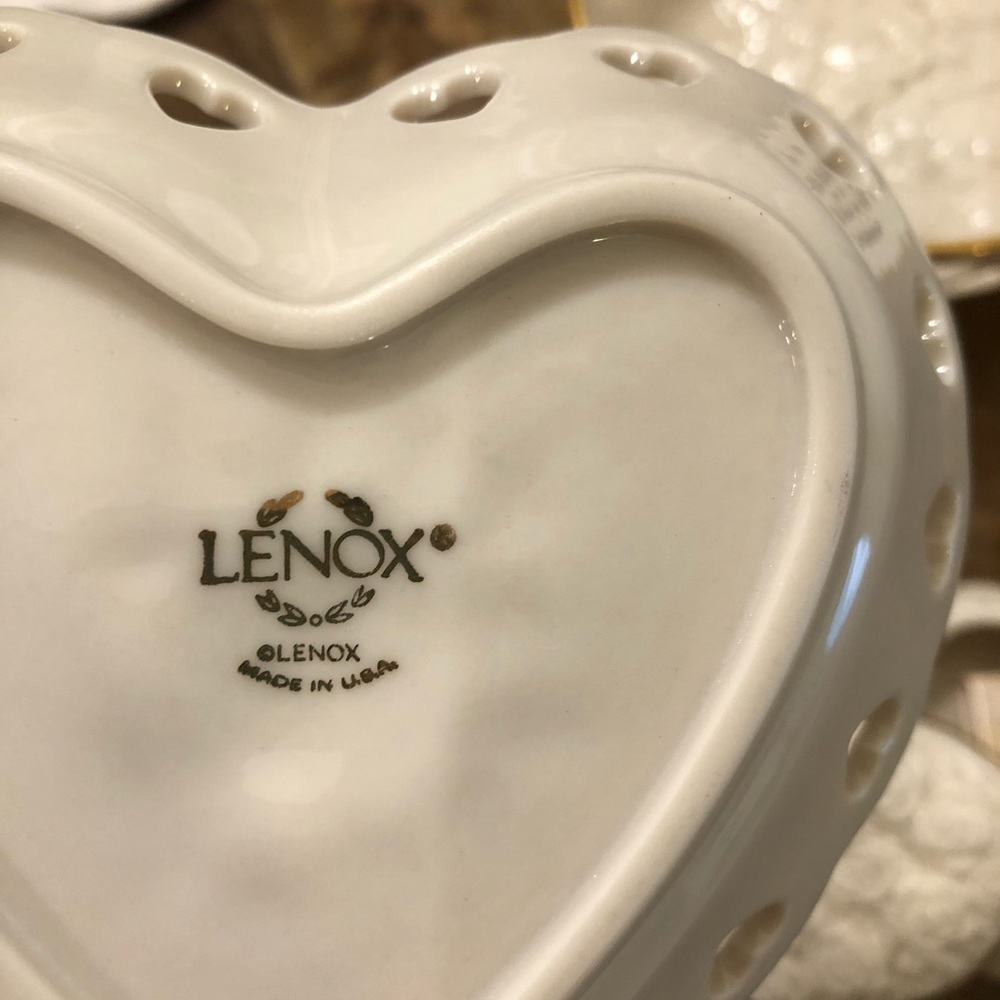 Lenox - Picture 2 of 4